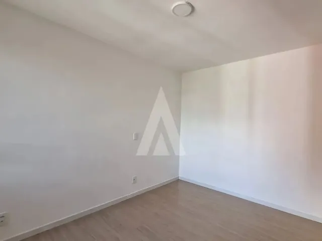 Imagem 15: Apartamento com 2 Quartos Sendo 1 Suíte, Sacada com Churrasqueira e 1 Vaga de Garagem No