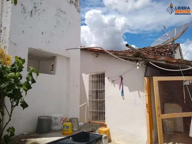 Imagem 14: Casa Residencial para Venda na Av. Medeiros Neto, Itaberaba, com Quarto, Sala, Banheiro, Q