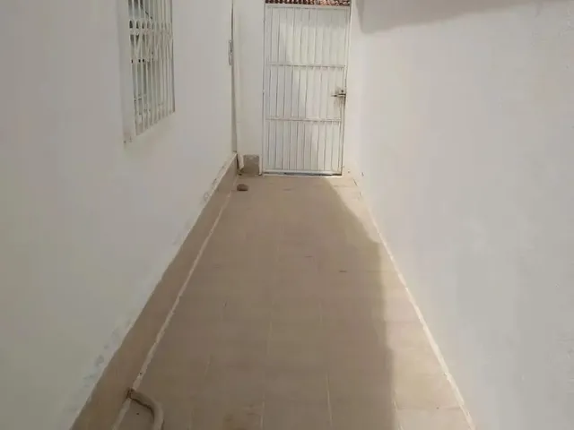 Imagem 6: Casa Residencial para Venda na Av. Medeiros Neto, Itaberaba, com Quarto, Sala, Banheiro, Q