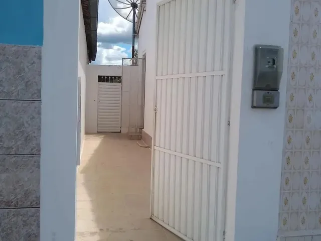Imagem 7: Casa Residencial para Venda na Av. Medeiros Neto, Itaberaba, com Quarto, Sala, Banheiro, Q