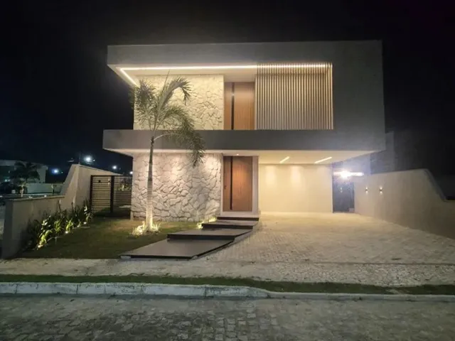 Imagem: Excelente Casa com Piscina Localizada no
