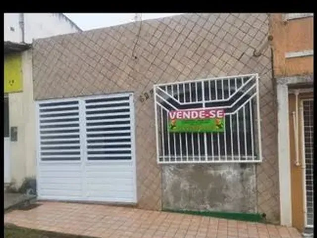 Imagem: Casa À Venda em Ótima Localização no