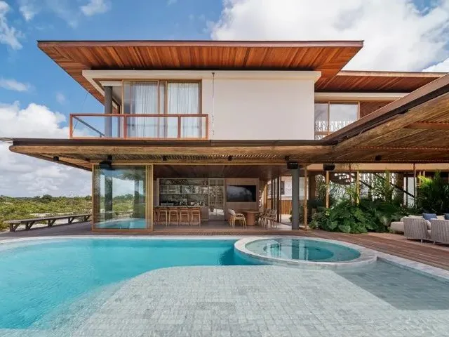 Imagem: Casa de Alto Padrão Luxuosa na Praia do