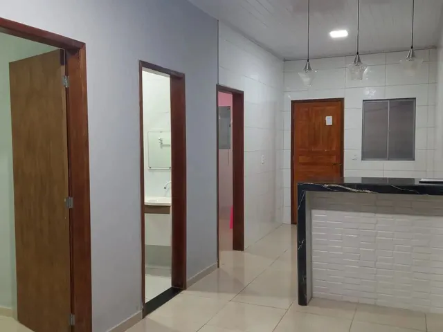 Imagem: A casa possui 2 Dormitórios, 1 Banheiro, 2 Vagas na