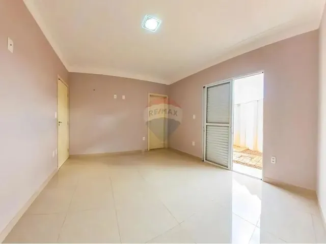 Imagem 2: Casa para Locação no Condomínio Terras de Carolina em Araras Sp - 4 Quartos e Área