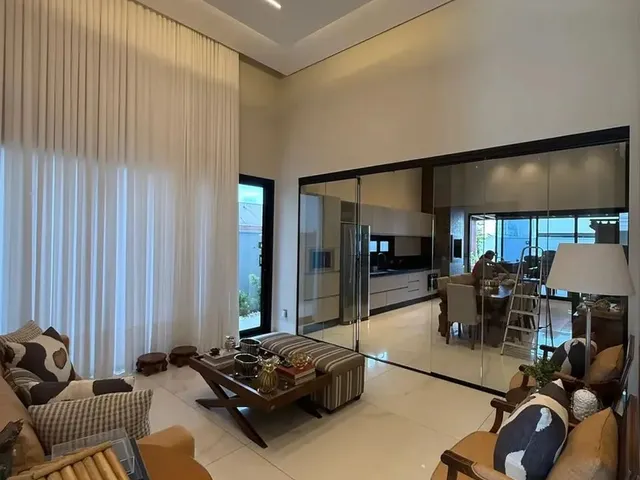 Imagem 6: Casa Térrea - Aluguel Ou Venda com 230 M2, 3 Suítes no Condomínio Florais do Valle