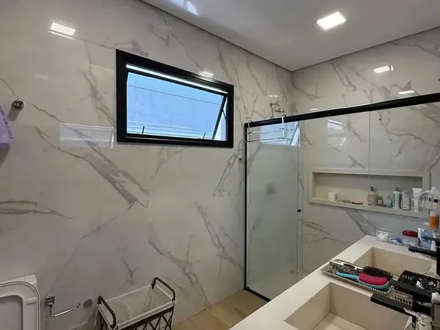 Imagem 8: Casa Térrea - Aluguel Ou Venda com 230 M2, 3 Suítes no Condomínio Florais do Valle