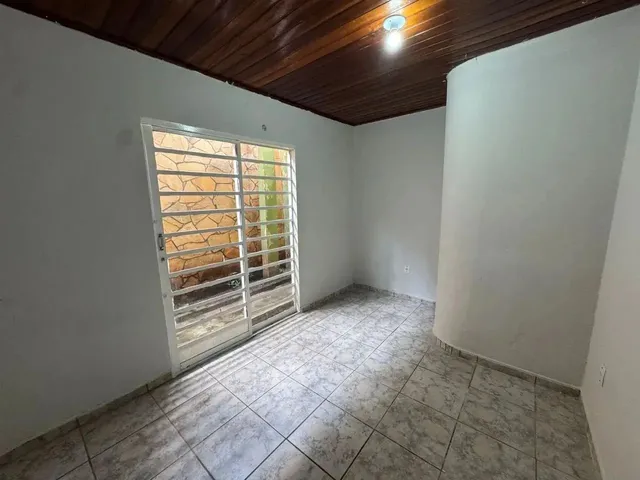 Imagem 6: Imóvel para Aluguel com 267 Metros Quadrados com 4 Quartos em Morada da Serra - Cuiabá
