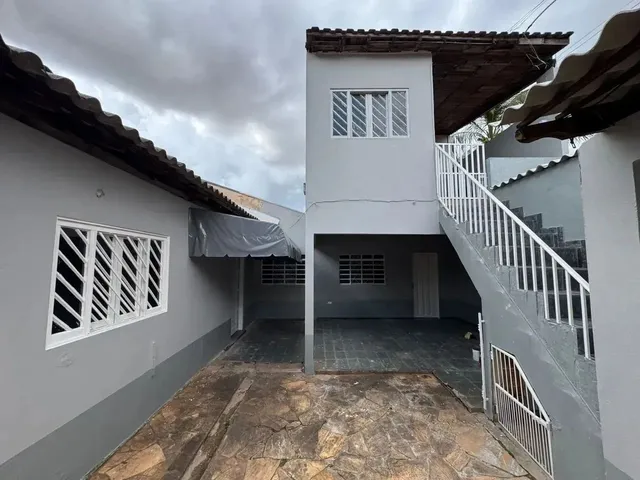 Imagem 9: Imóvel para Aluguel com 267 Metros Quadrados com 4 Quartos em Morada da Serra - Cuiabá