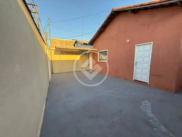 Imagem 12: Vende-Se Ampla Casa na Região do Coxipó com 03 Quartos Sendo Uma Suíte , Sala Par 02