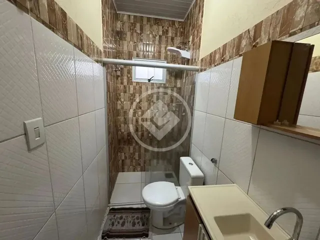 Imagem 3: Vende-Se Ampla Casa na Região do Coxipó com 03 Quartos Sendo Uma Suíte , Sala Par 02