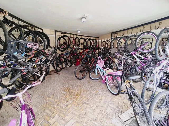 Imagem 7: Apartamento no Lagoa Jóquei Ville com 2 Quartos e 1 Banheiro, 55M² com Varanda Para