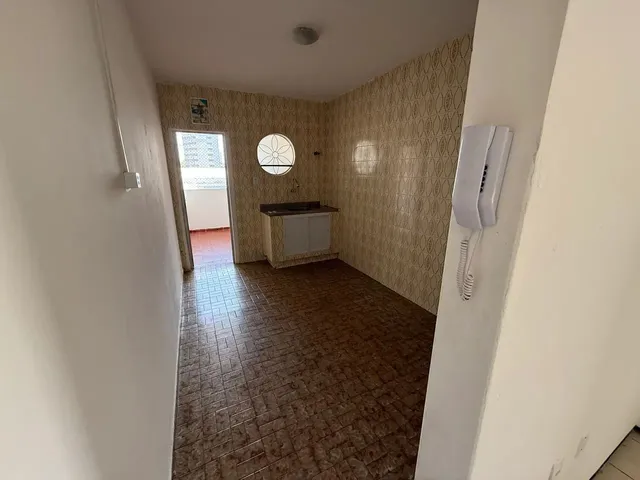 Imagem 9: Imóvel para Aluguel de 75 Metros Quadrados, com 2 Quartos, em Papicu