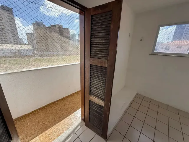 Imagem 6: Imóvel para Aluguel de 75 Metros Quadrados, com 2 Quartos, em Papicu