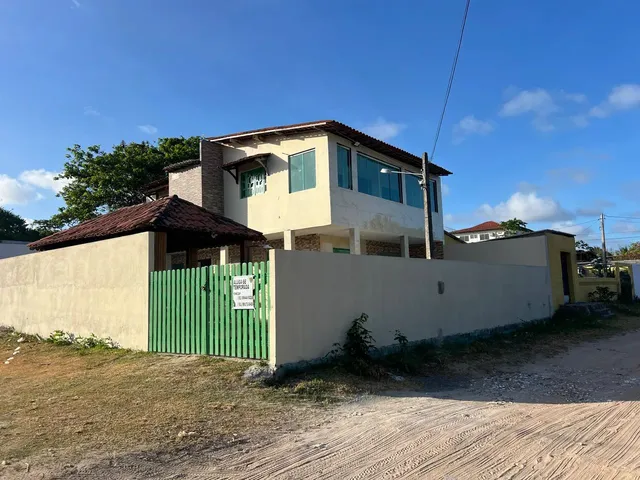 Imagem 1: Casa com Piscina