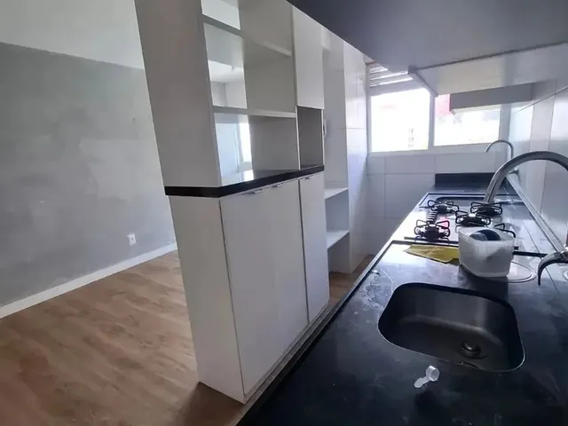 Imagem 9: Alugo Apartamento com 2 Quartos Semimobiliado no Farol