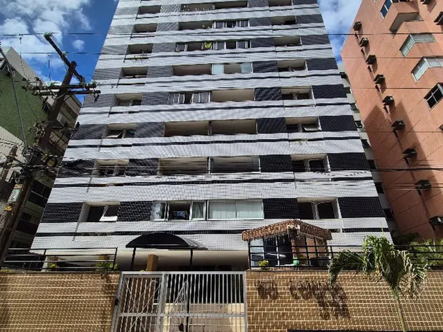 Imagem: O apartamento possui 2 Dormitórios, 1 Suíte, 3 Banheiros,