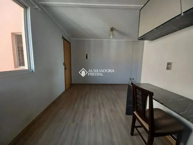 Imagem 10: Aluga Ótimo Apartamento com 02 Quartos, Semi Mobiliado. Bairro Igara