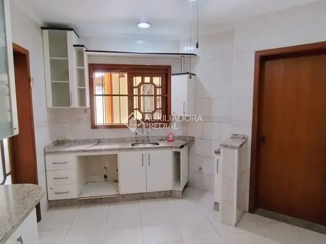 Imagem 10: Alugue Sobrado com 5 Quartos, Piscina, Hidromassagem e Academia em Canoas