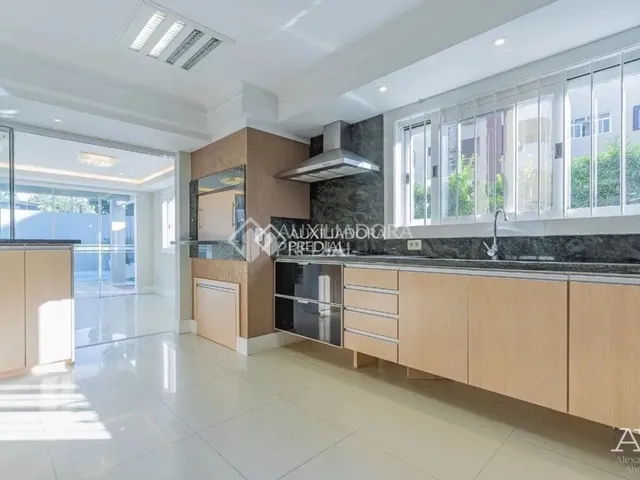 Imagem 15: Casa de Alto Padrão com 5 Dormitórios e 267M² Privativos no Bairro Marechal Rondon Em