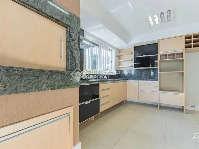 Imagem 2: Casa de Alto Padrão com 5 Dormitórios e 267M² Privativos no Bairro Marechal Rondon Em