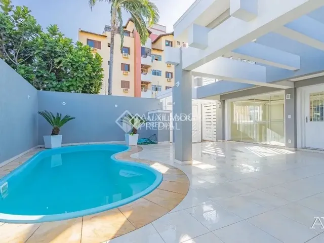 Imagem 5: Casa de Alto Padrão com 5 Dormitórios e 267M² Privativos no Bairro Marechal Rondon Em