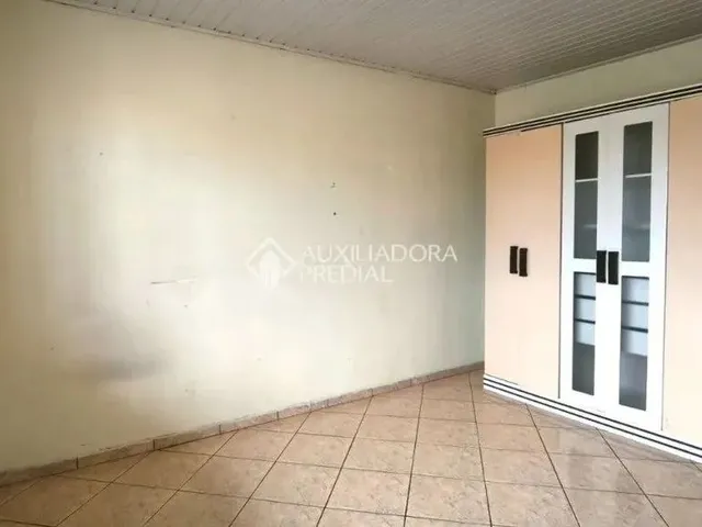 Imagem 10: Amplo Apartamento com 2 Quartos e Sacada em L