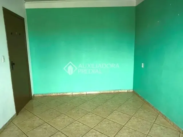 Imagem 2: Amplo Apartamento com 2 Quartos e Sacada em L