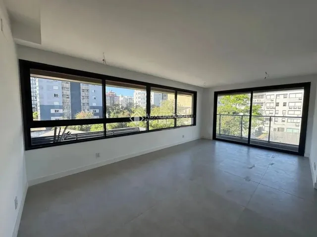Imagem: Apartamento de 2 Quartos com Suíte e Sacada