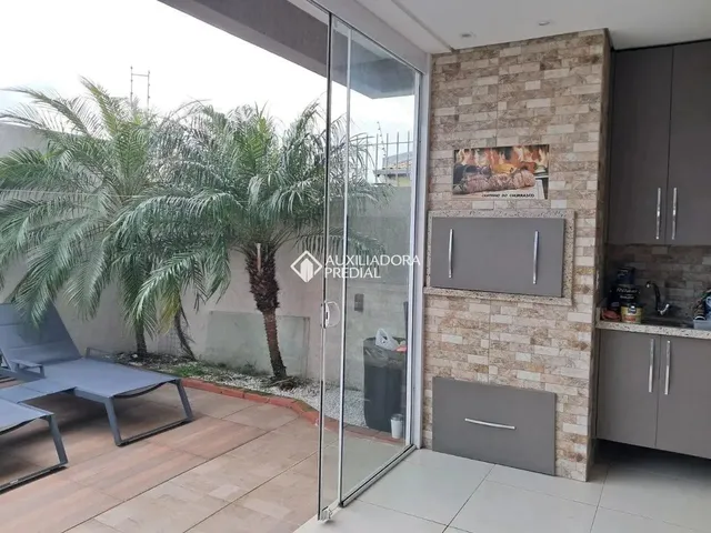 Imagem 5: Excelente Sobrado com 3 (Três) Suítes, Localizado