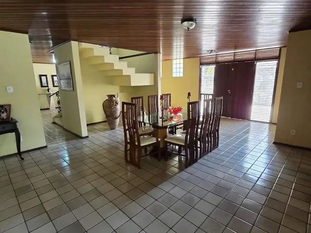 Imagem 15: Casa Duplex para Venda no Calhau