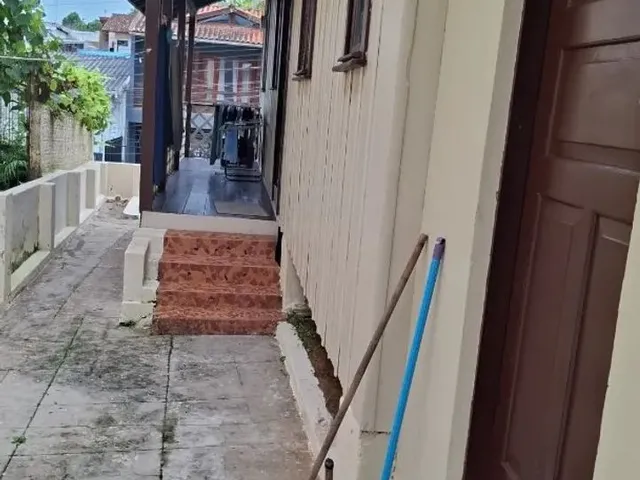 Imagem: Alugam-Se Quartos