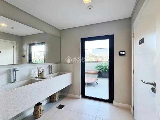 Imagem 16: Apartamento para Locação no Centro de Florianópolis, com 113 M² Privativos, 3 Suítes
