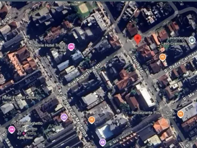 Imagem: Esquina Nobre no Centro de Gramado-Rs