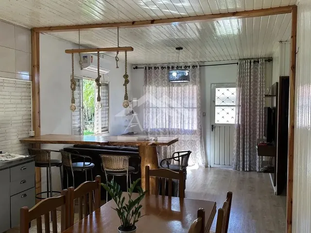 Imagem 2: Casa com 3 Quartos À Venda em Picada Café, na Serra Gaúcha