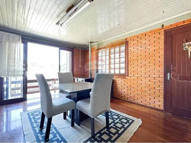 Imagem: Casa Ampla com 3 Dormitórios!!