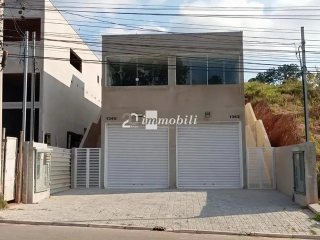 Imagem: O depósito possui 4 Vagas na garagem, 41m² de Área e