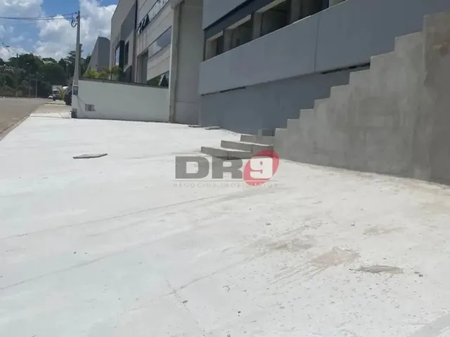 Imagem: Galpão / Depósito / Armazém em Portão