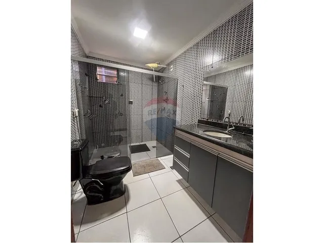 Imagem 10: Sobrado com Duas Casas Individuais – Conforto, Espaço e Versatilidade