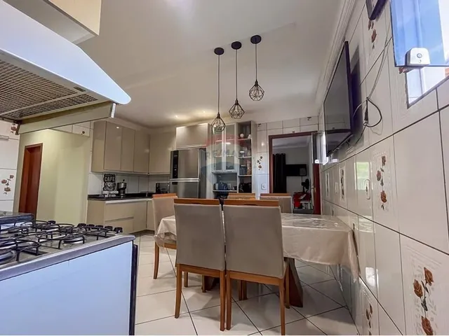 Imagem 7: Sobrado com Duas Casas Individuais – Conforto, Espaço e Versatilidade