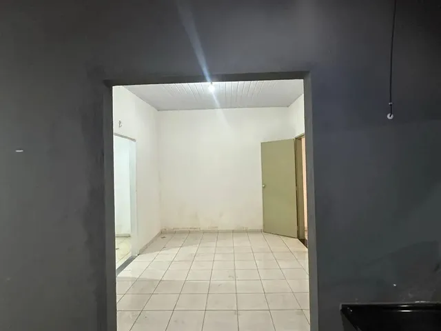 Imagem: Alugo Kitnet/Edícula 607 Norte