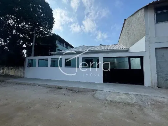 Imagem: Casa com 2 Dormitórios (01 Suíte) À Venda