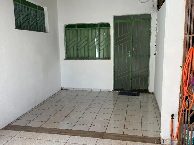 Imagem: A kitnet possui 1 Dormitório, 1 Banheiro, 1 Vaga na garagem