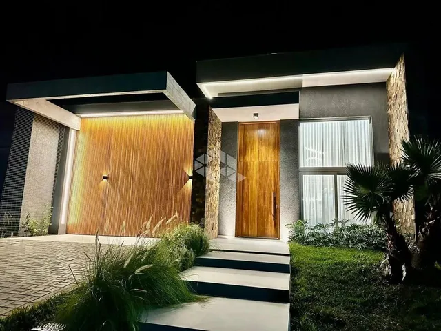 Imagem 1: Casa Térrea em Condomínio com 4 Suítes Mobiliada e Garagem no Terrasul em Capão Da