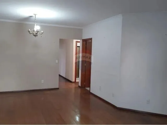 Imagem: O apartamento possui 3 Dormitórios, 3 Banheiros, 125m² de