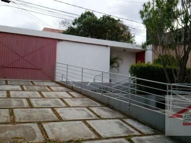 Imagem: Casa com 4 Quartos, Sendo 1 Suíte, 322