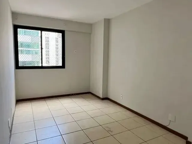 Imagem 12: Imóvel para Aluguel com 290 Metros Quadrados com 4 Quartos em Itapuã - Vila Velha - Es