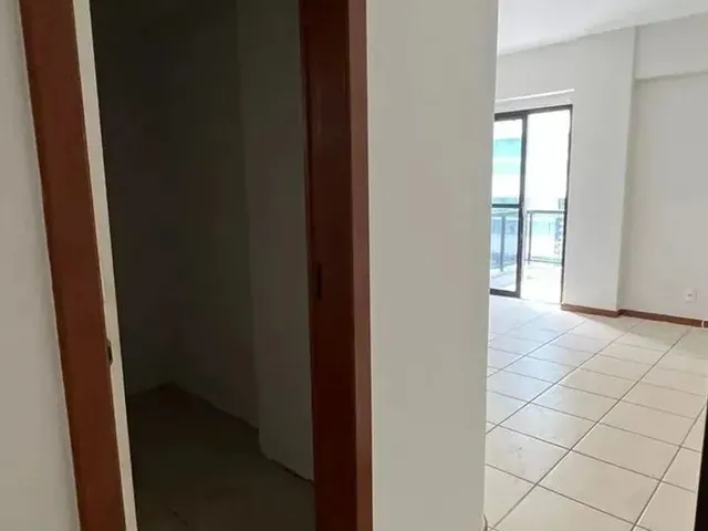 Imagem 3: Imóvel para Aluguel com 290 Metros Quadrados com 4 Quartos em Itapuã - Vila Velha - Es
