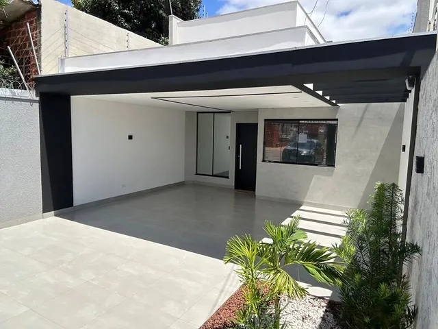 Imagem 6: Casa Moderna com Pé Direito Alto e Amplo Espaço nos Fundos- Direto com Proprietário!