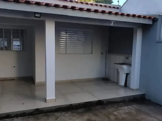 Imagem 1: Casa À Venda no Jardim Botânico em Maringá 2 Quartos